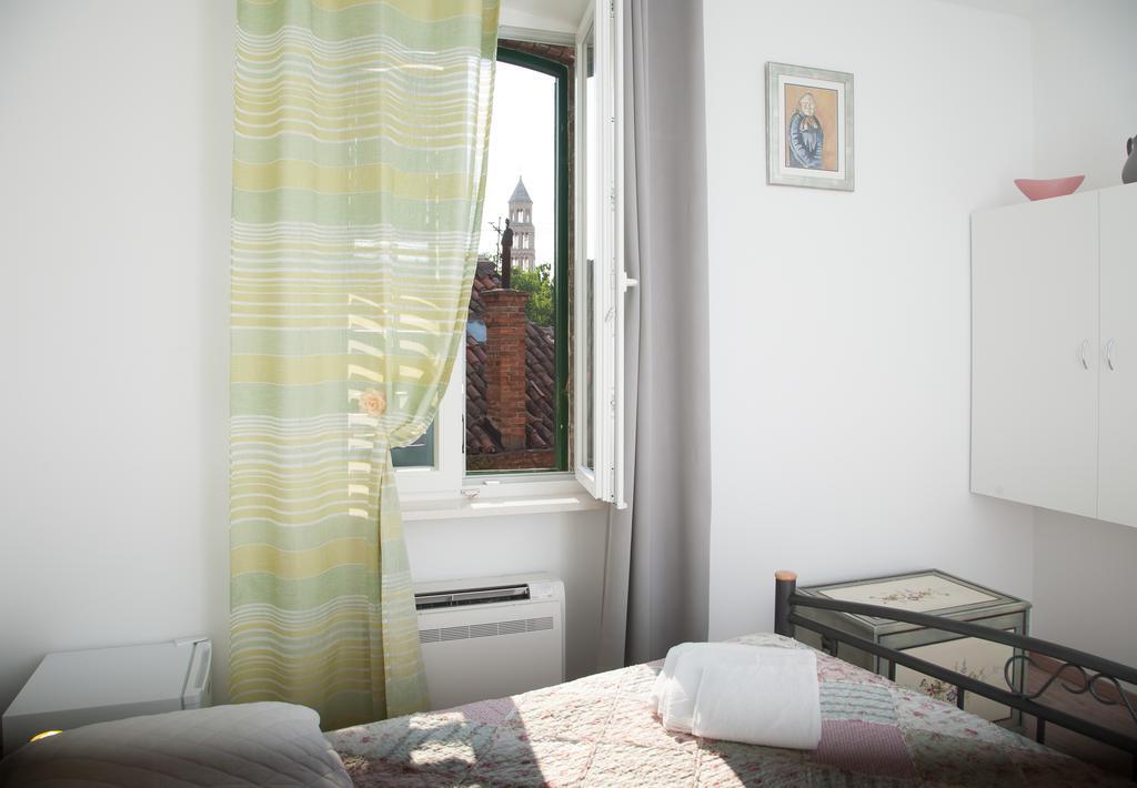Rooms Split Pezelj Værelse billede